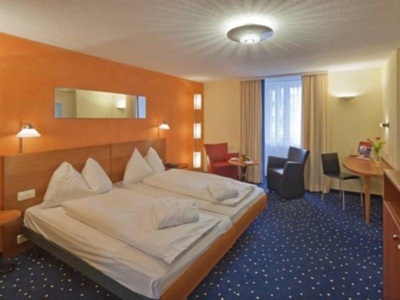 Hotel Metropol 萨斯费 外观 照片