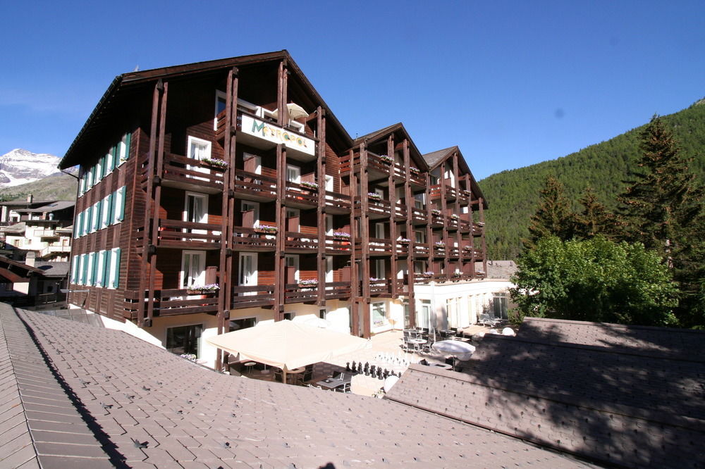 Hotel Metropol 萨斯费 外观 照片