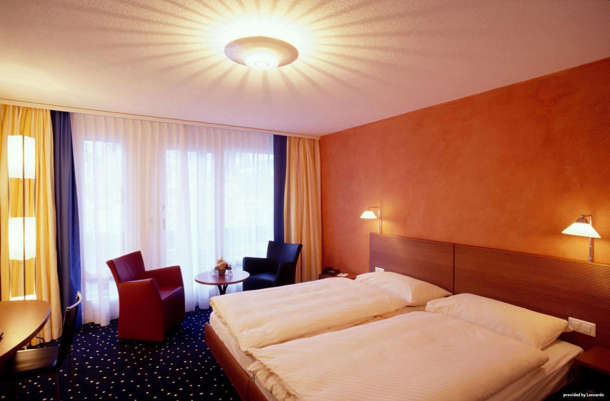 Hotel Metropol 萨斯费 客房 照片