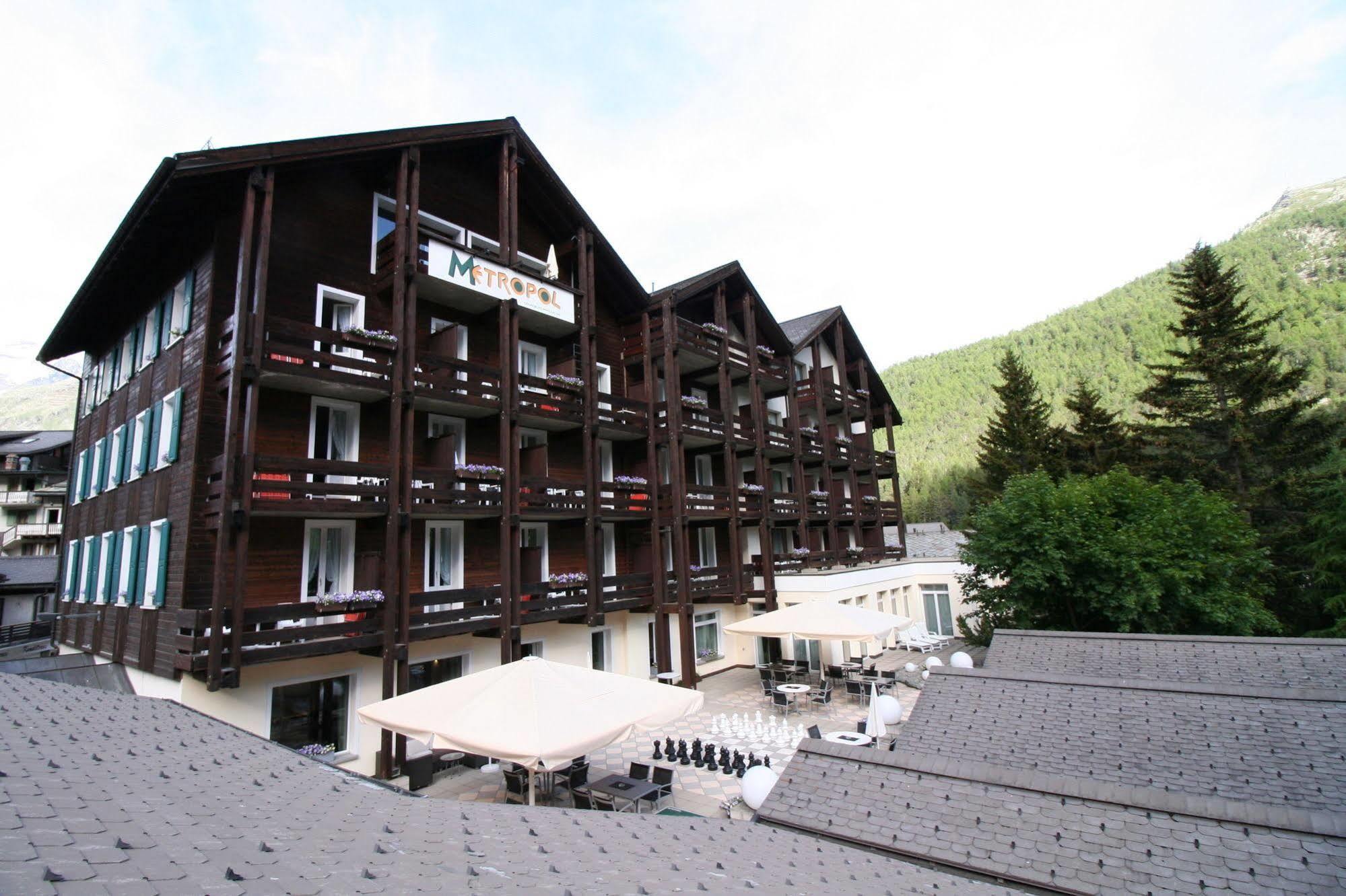 Hotel Metropol 萨斯费 外观 照片