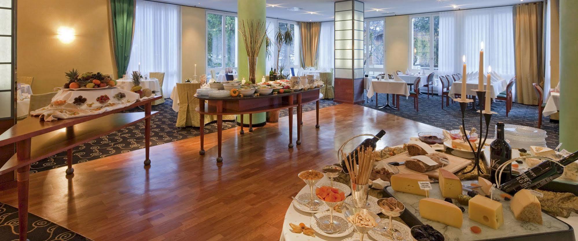 Hotel Metropol 萨斯费 外观 照片